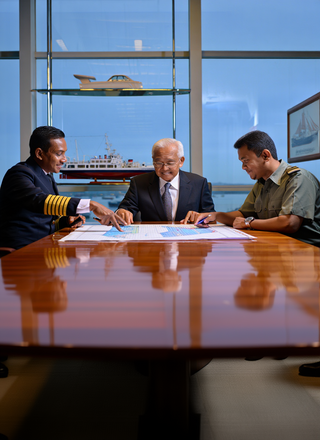 Management meeting at PT Arta Bahari Indonesia maritime recruitment office