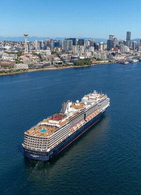 International merchant ship at harbor – PT Arta Bahari Indonesia Indonesian seafarer deployment